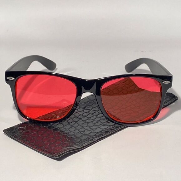 1189 Sunglasses Oversize Black Frame Red Lenses UV Protection NWOT main image 7